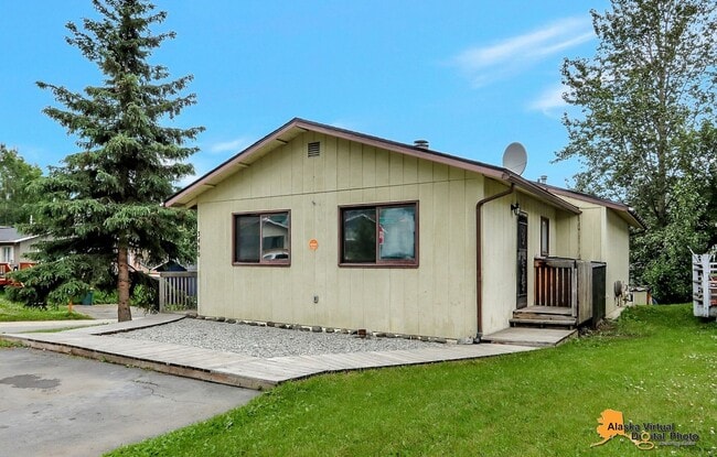 Building Photo - Charming 3 Bedroom Ranch Style Home in East Anchorage