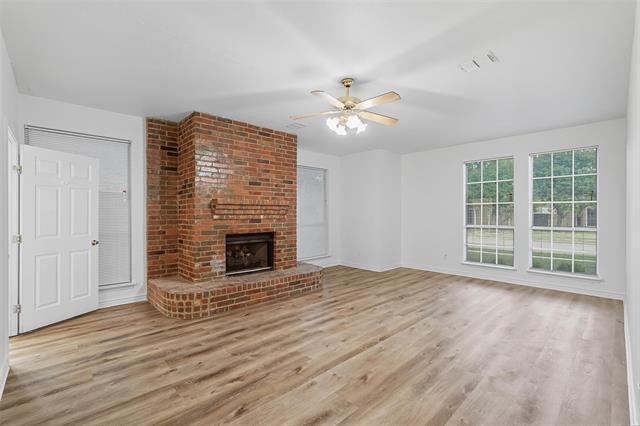 Building Photo - 2313 Loretta Ln