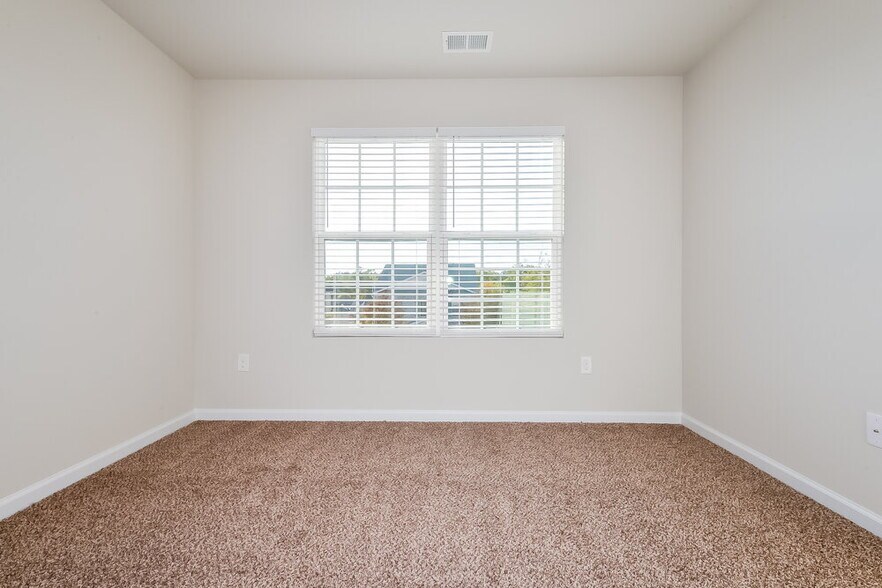 Building Photo - 461 Townsend Bend