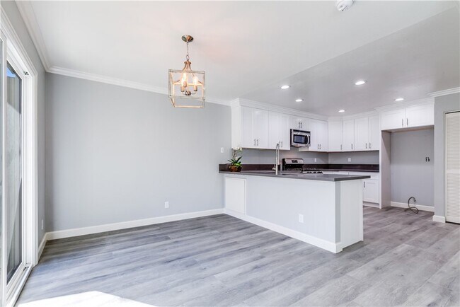 Building Photo - 55 Exeter-