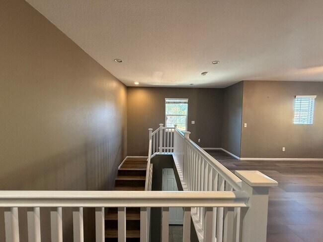 Building Photo - Beautiful Home in the Heart of Perris