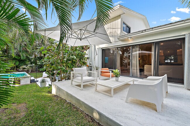 Building Photo - 1271 Morse Blvd