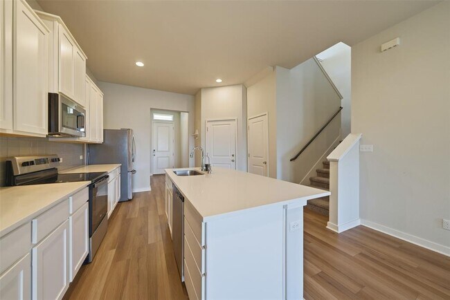 Building Photo - 17303 Emperador Dr