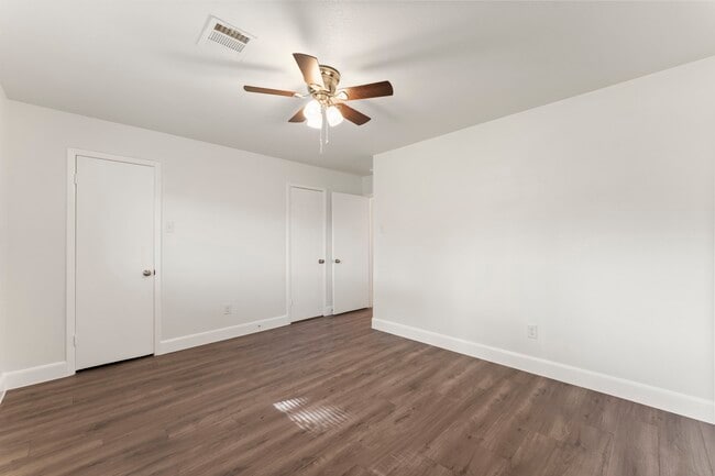 Building Photo - 4135 Hill Oak Dr