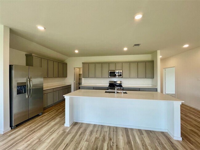 Building Photo - 17202 Coppice Oak Dr
