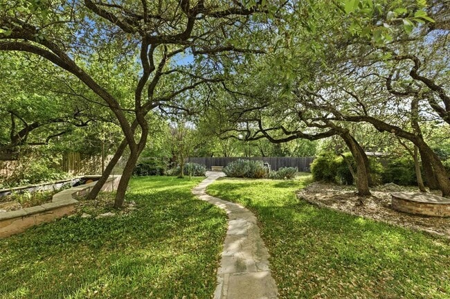 Building Photo - 5813 Miramonte Dr