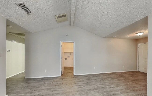 Building Photo - Spacious, Stylish, and Simply Perfect  3-Bedroom Home