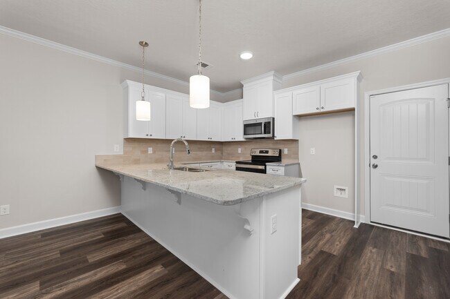Building Photo - 827 Montclair Pt