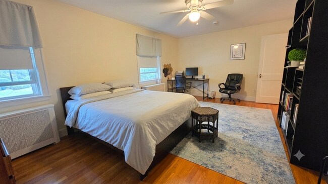 Building Photo - 6 Woodcliff Rd