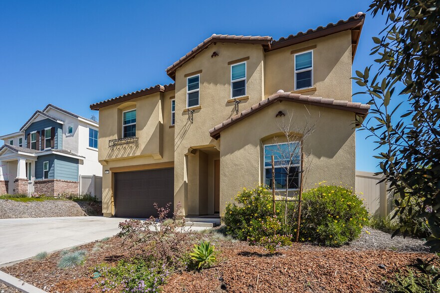 Building Photo - 8621 Lake Ashmere Dr