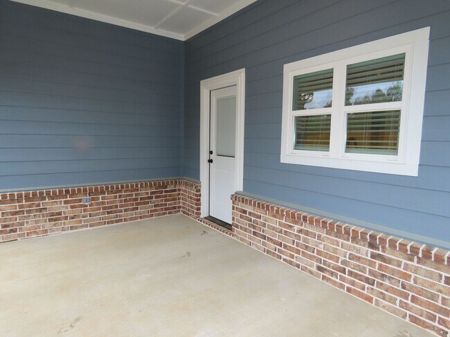 Building Photo - 1692 Alamo Xing Rd