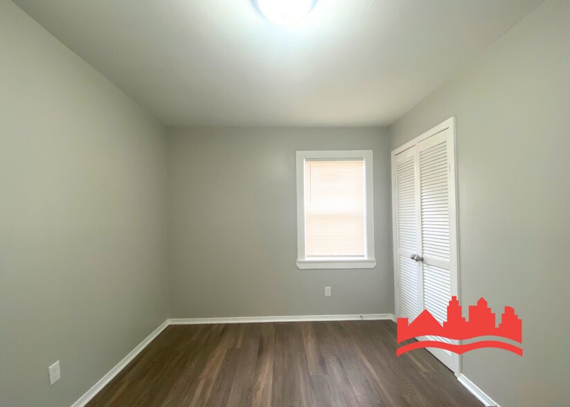 Building Photo - 1523 Oberle Ave