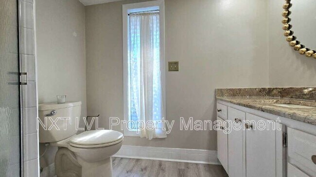 Building Photo - 4279 Island Cir