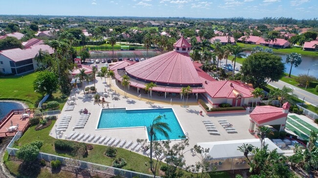 Building Photo - 7677 Lexington Club Blvd