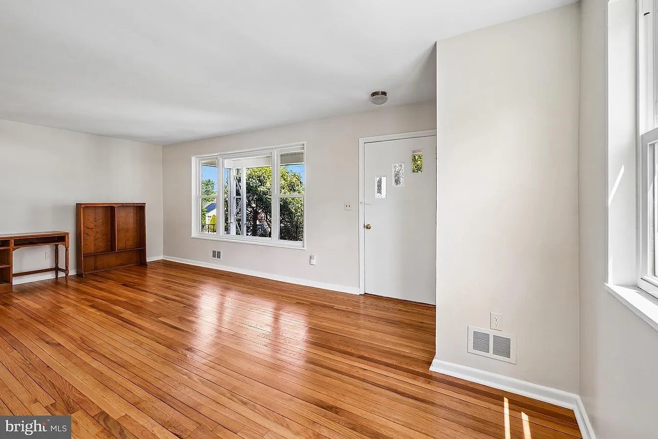 Building Photo - 1615 Parham Pl