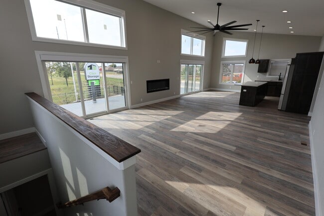 Building Photo - 4288 W 32nd St