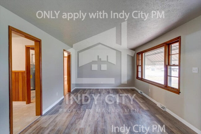 Building Photo - 1336 N Glen Arm Rd