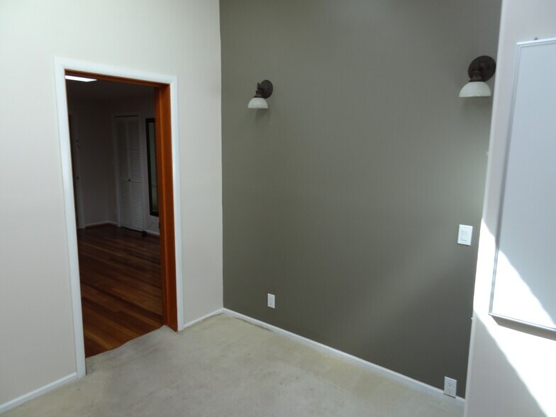 Office - 12035 14th Avenue NE
