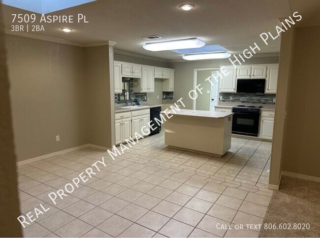 Building Photo - West Plains Feeder Must See!!