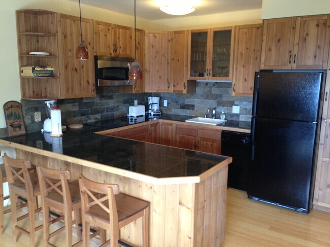 Building Photo - 313 Tramway Dr