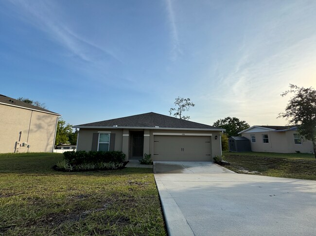 Building Photo - 1056 Gerona Ave