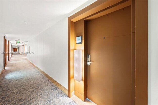 Building Photo - 6801 Collins Ave