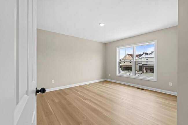 Building Photo - 116 Lambert Fld