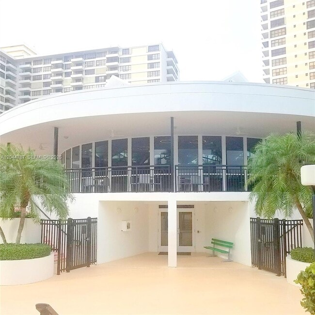 Building Photo - 600 Three Islands Boulevard