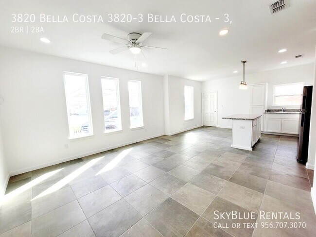 Building Photo - 3820 Bella Costa 3820-3 Bella Costa-3,