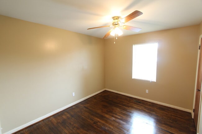 Building Photo - Best House for the Money!!  Better Hurry To See This One!!