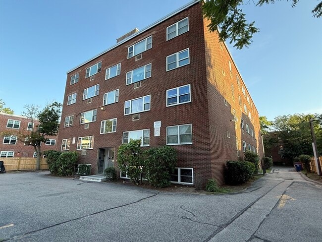 Building Photo - 269 Harvard St