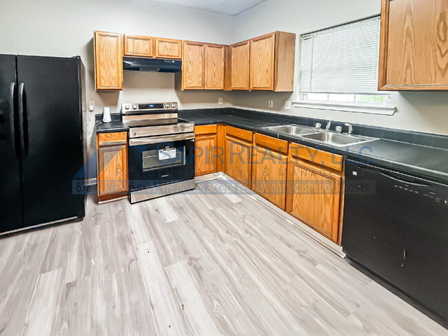 Building Photo - 6110 Camden Forrest Cove