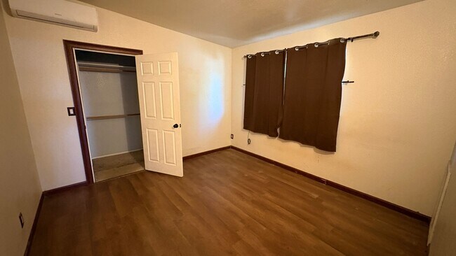 Building Photo - Desert Living in Apple Valley — Spacious Estate with Privacy & Comfort
