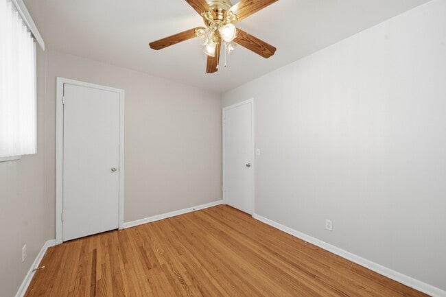 Building Photo - 8936 E 33rd Pl