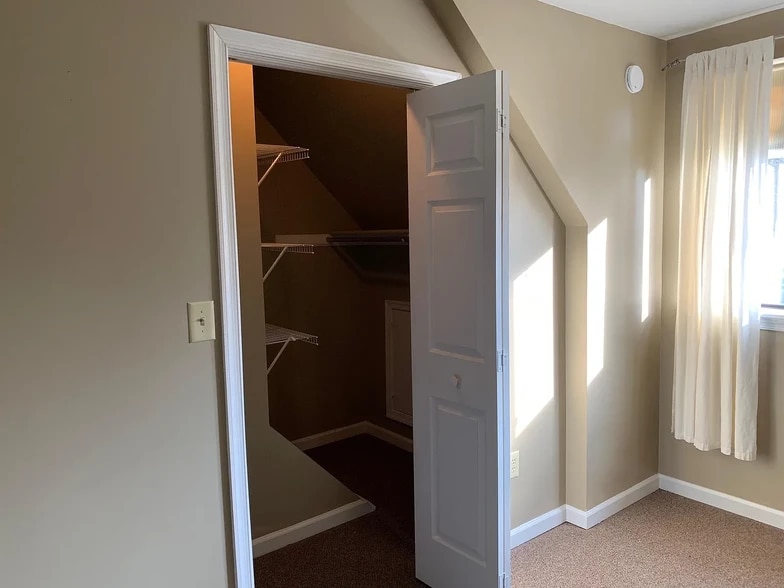 Building Photo - 1012 Amber Ridge Rd