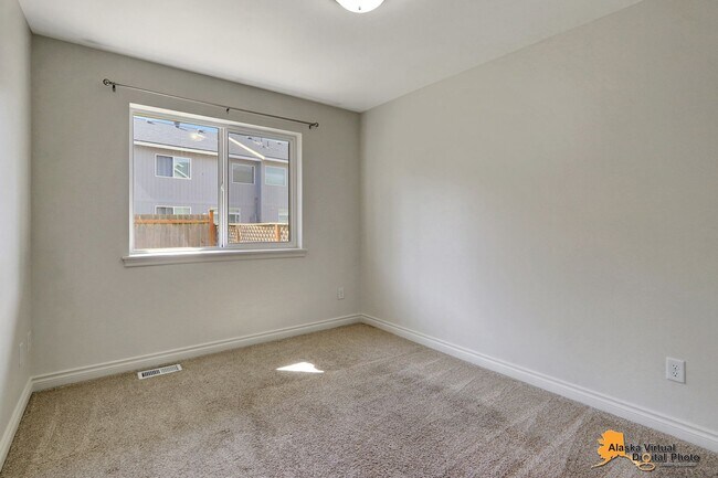 Building Photo - 6214 Ophir Dr