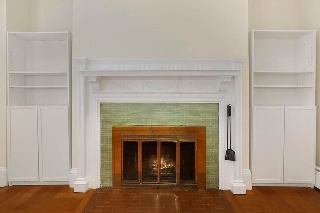 Building Photo - 119 Park St