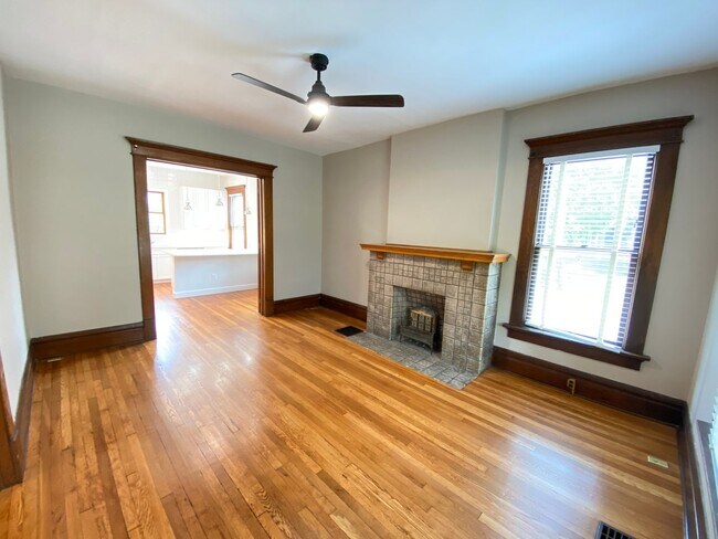 Building Photo - 1501 Belmont Ave