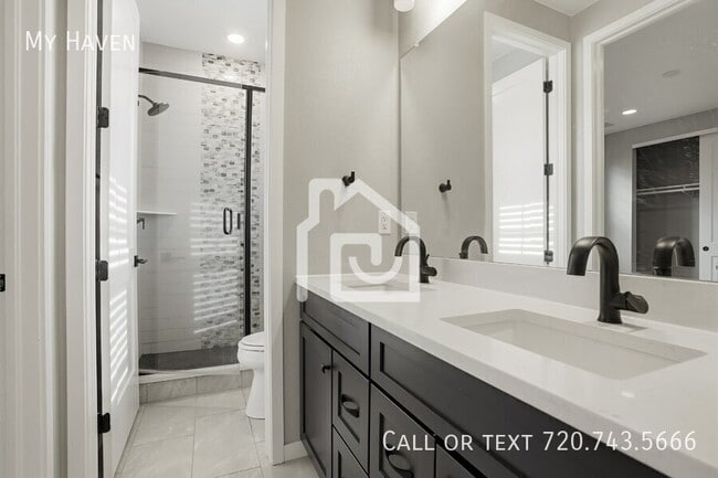 Building Photo - 9032 Star Fall Cir