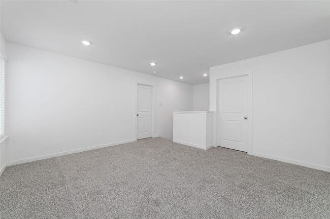 Building Photo - 3530 Blue Mockingbird St