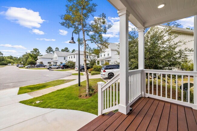 Building Photo - 70 Oakley Ct