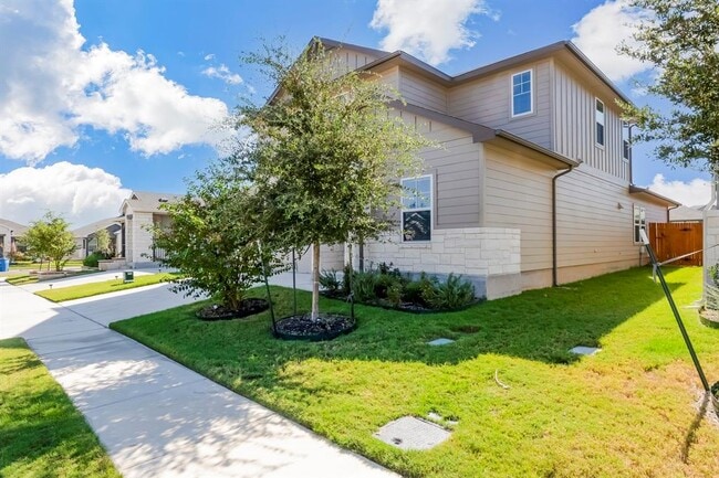 Building Photo - 2853 Moyer Ln