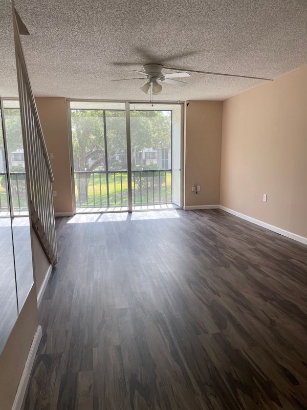 Building Photo - 107 Caldwell Dr