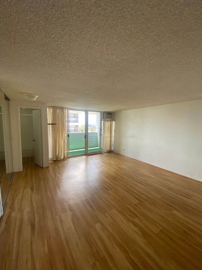 Building Photo - 824 Kinau St