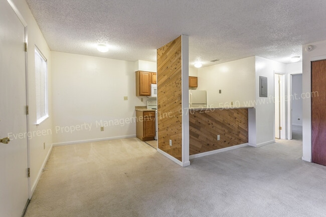 Building Photo - 1705 Heatheridge Rd
