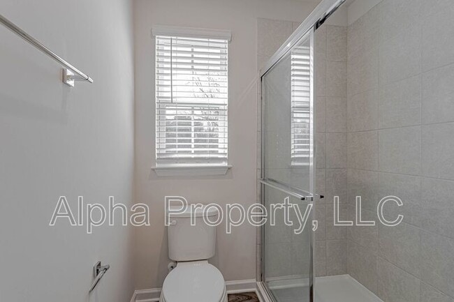 Building Photo - 522 Huntingdale Pl