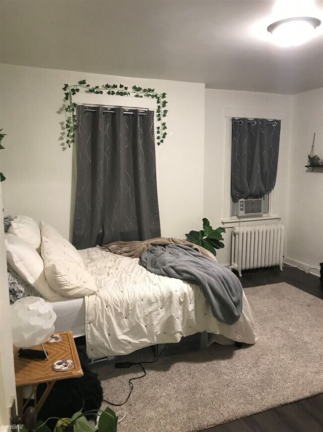 Building Photo - 3 br, 1 bath House - 200 Chesterfield Rd