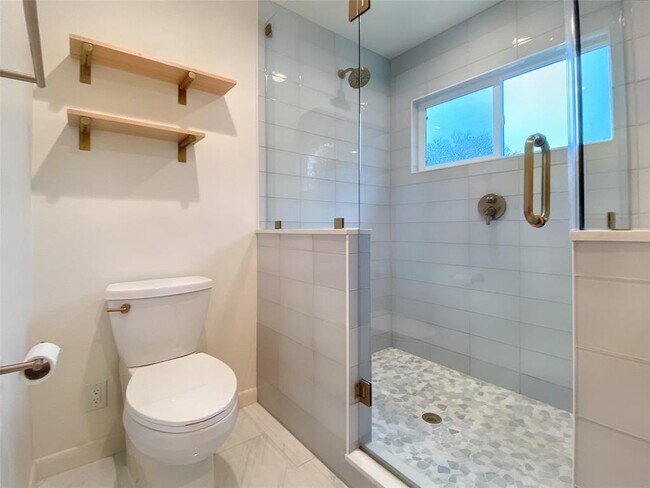 Building Photo - 8303 Alabama Dr