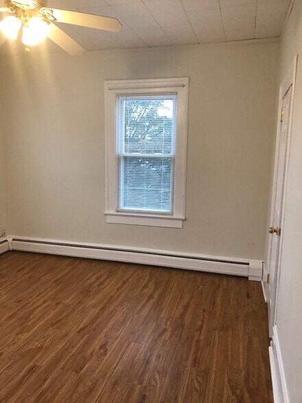 Building Photo - 46 Ramapo Ave