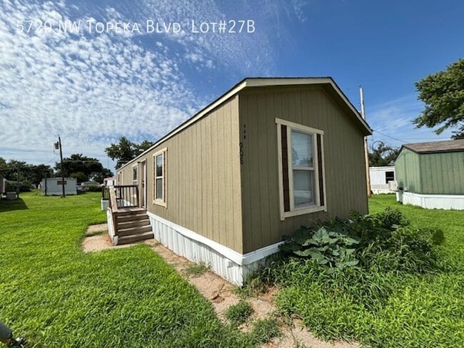 Primary Photo - 5720 NW Topeka Blvd